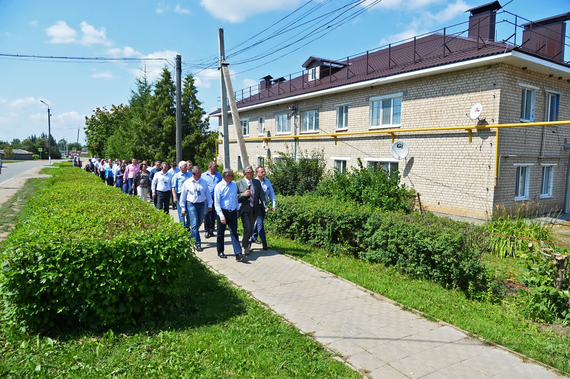 Барятино калужская область. Село Барятино Калужская область. Барятино Калужская область ДК. Барятино Калужская область население. Администрация поселения Барятино.