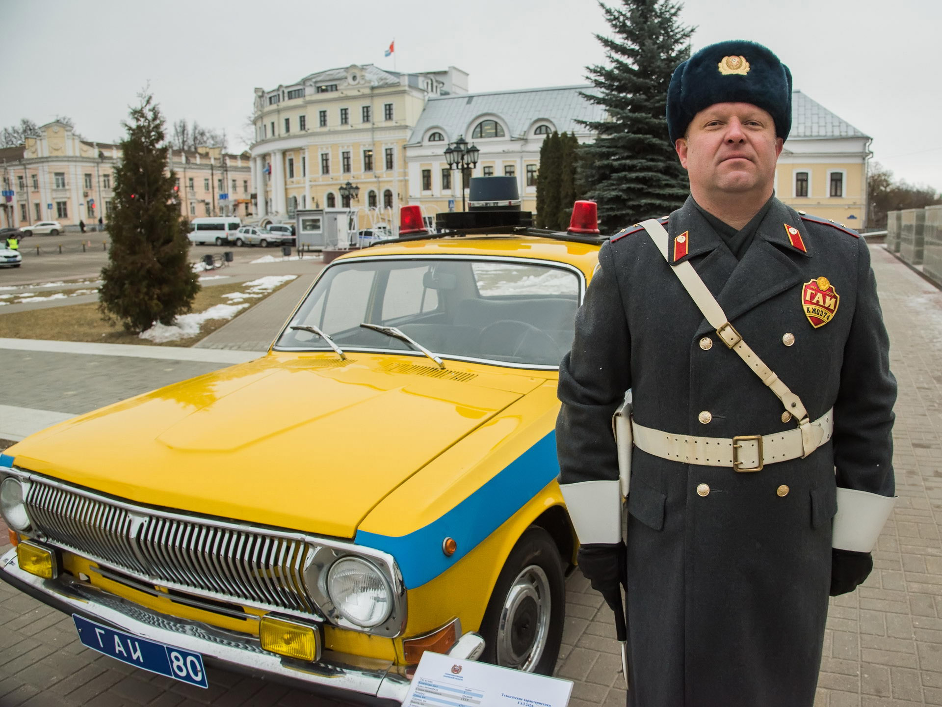 Служебный автомобиль руководителя. Милиция Калуга. Служебные авто Калужская область. Служебный автомобиль губернатора Калужской области. Какой служебный автомобиль у главного федерального инспектора.