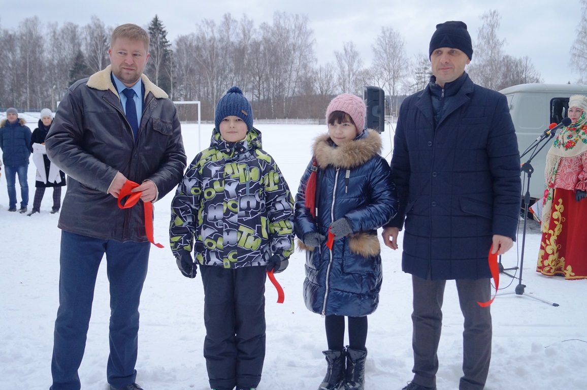 Погода на неделю в думиничах калужской. Посёлок Думиничи Калужская область. Площадка ГТО Калужская область. Думиничи (станция, Калужская область). Поселок Думиничи стадион.